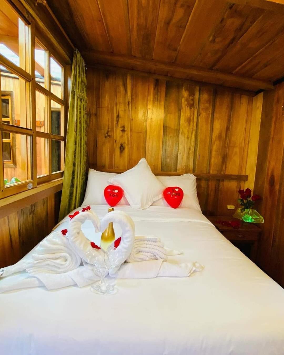 Guayabo Hostal מינדו מראה חיצוני תמונה
