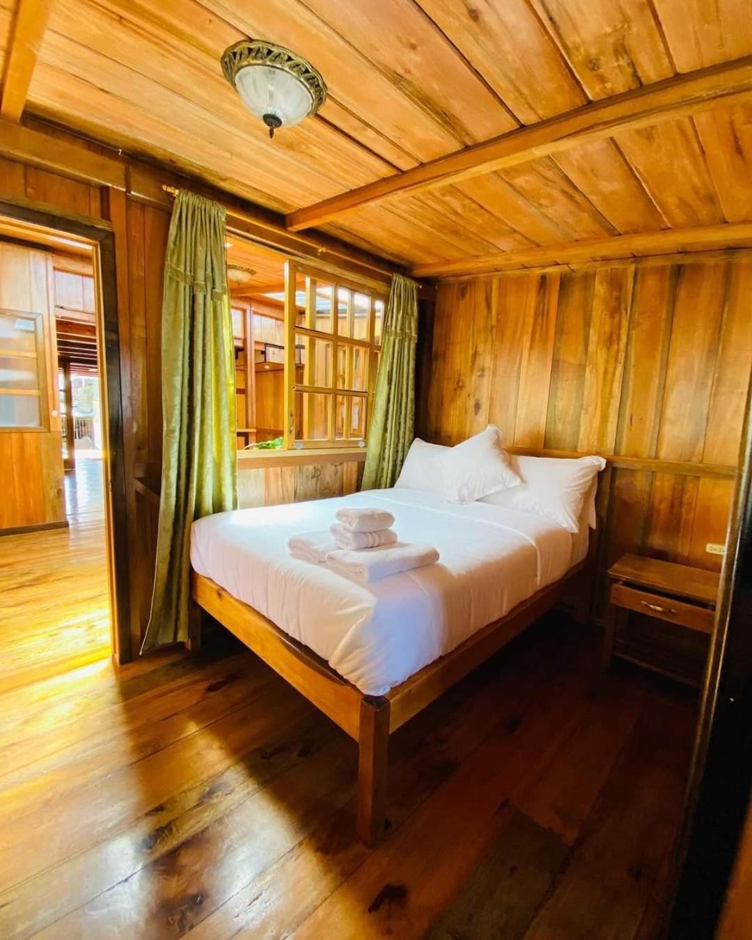 Guayabo Hostal מינדו מראה חיצוני תמונה