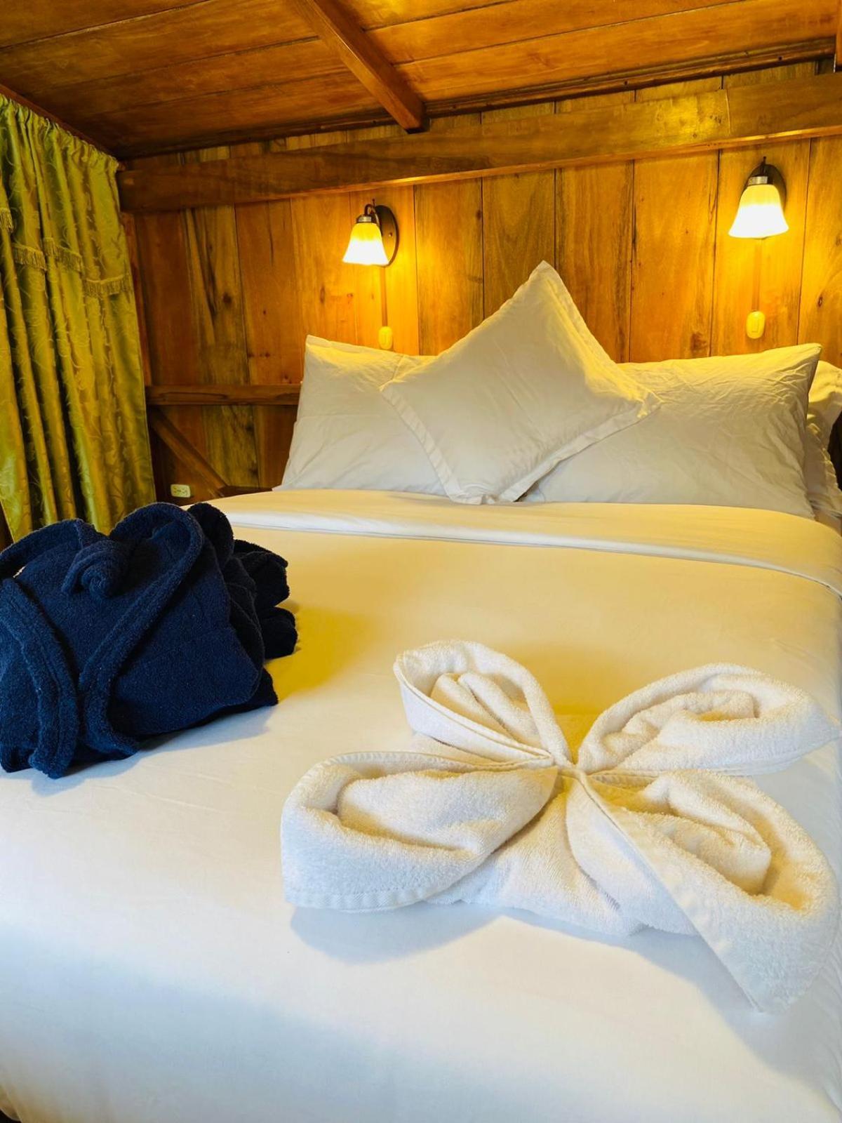 Guayabo Hostal מינדו מראה חיצוני תמונה