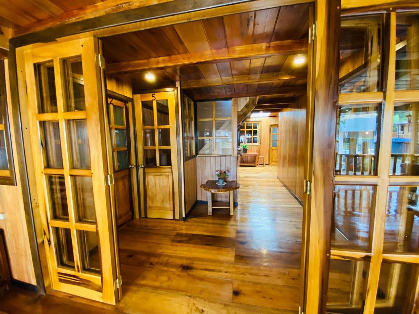 Guayabo Hostal מינדו מראה חיצוני תמונה