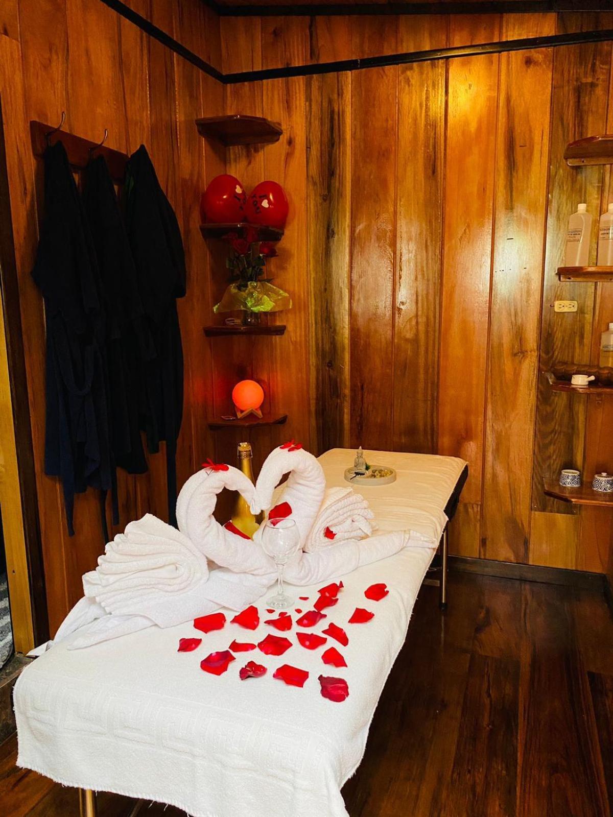 Guayabo Hostal מינדו מראה חיצוני תמונה