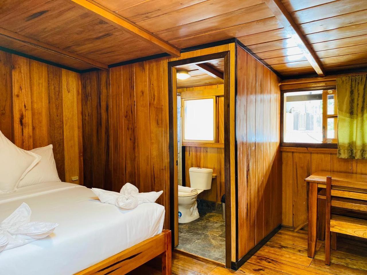 Guayabo Hostal מינדו מראה חיצוני תמונה